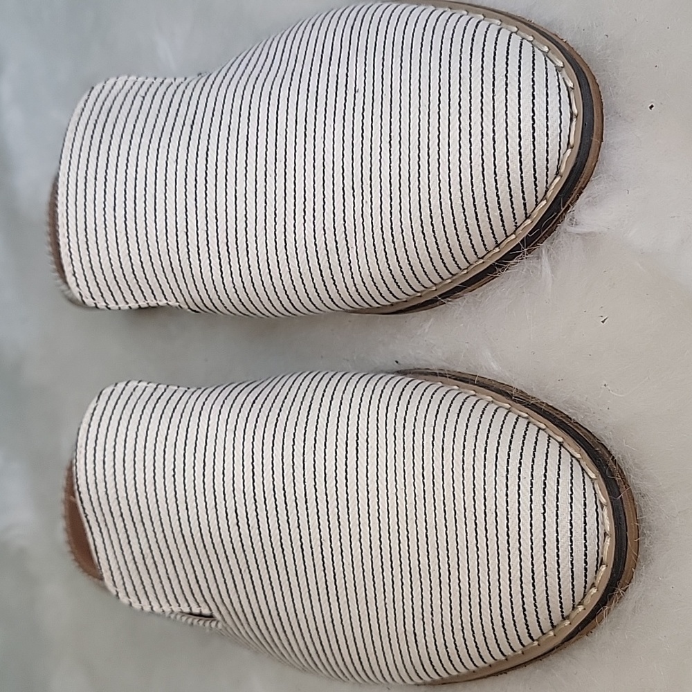 INDIGO RD. White Black Striped Canvas Preppy Nautical Boho Loafer Mule Flats 7.5 - Picture 3 of 9